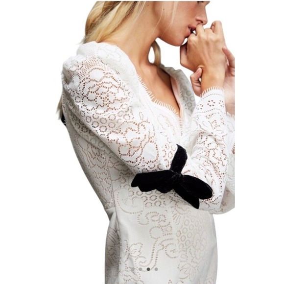 NWT For Love & Lemons Robe Mini Araceli Lace Dress, Size L - Picture 3 of 12